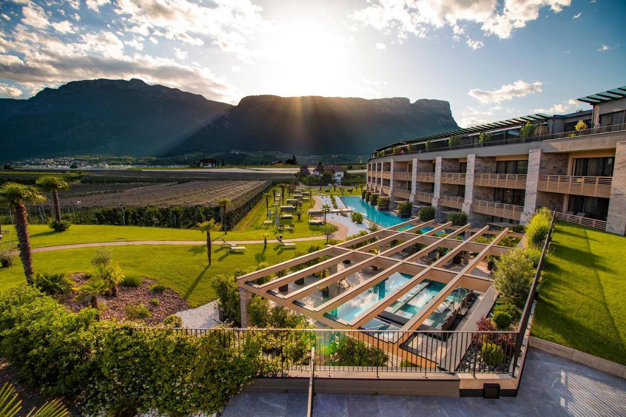 Hotel Weinegg Appiano Sulla Strada Del Vino Esterno foto