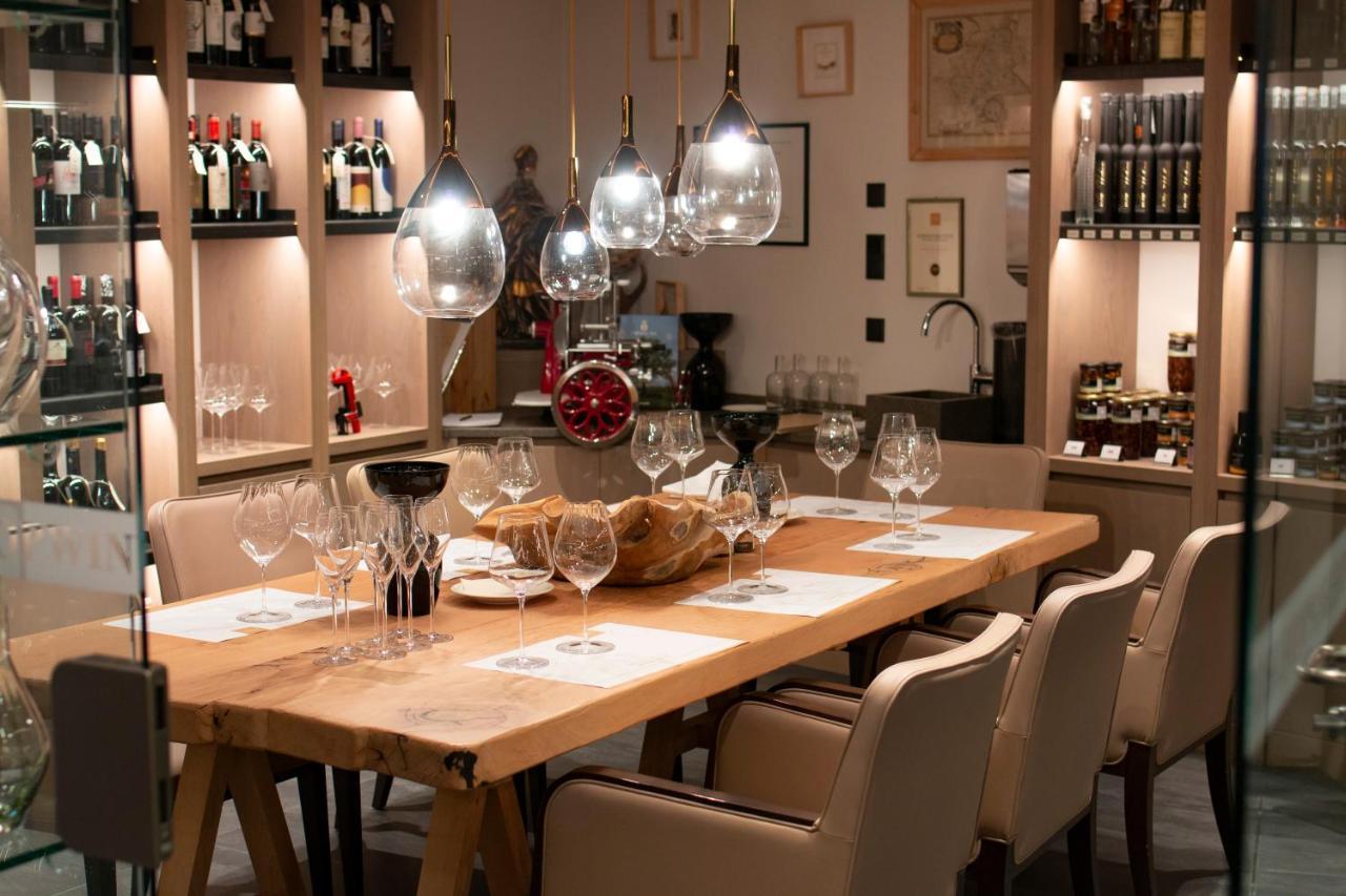 Hotel Weinegg Appiano Sulla Strada Del Vino Esterno foto