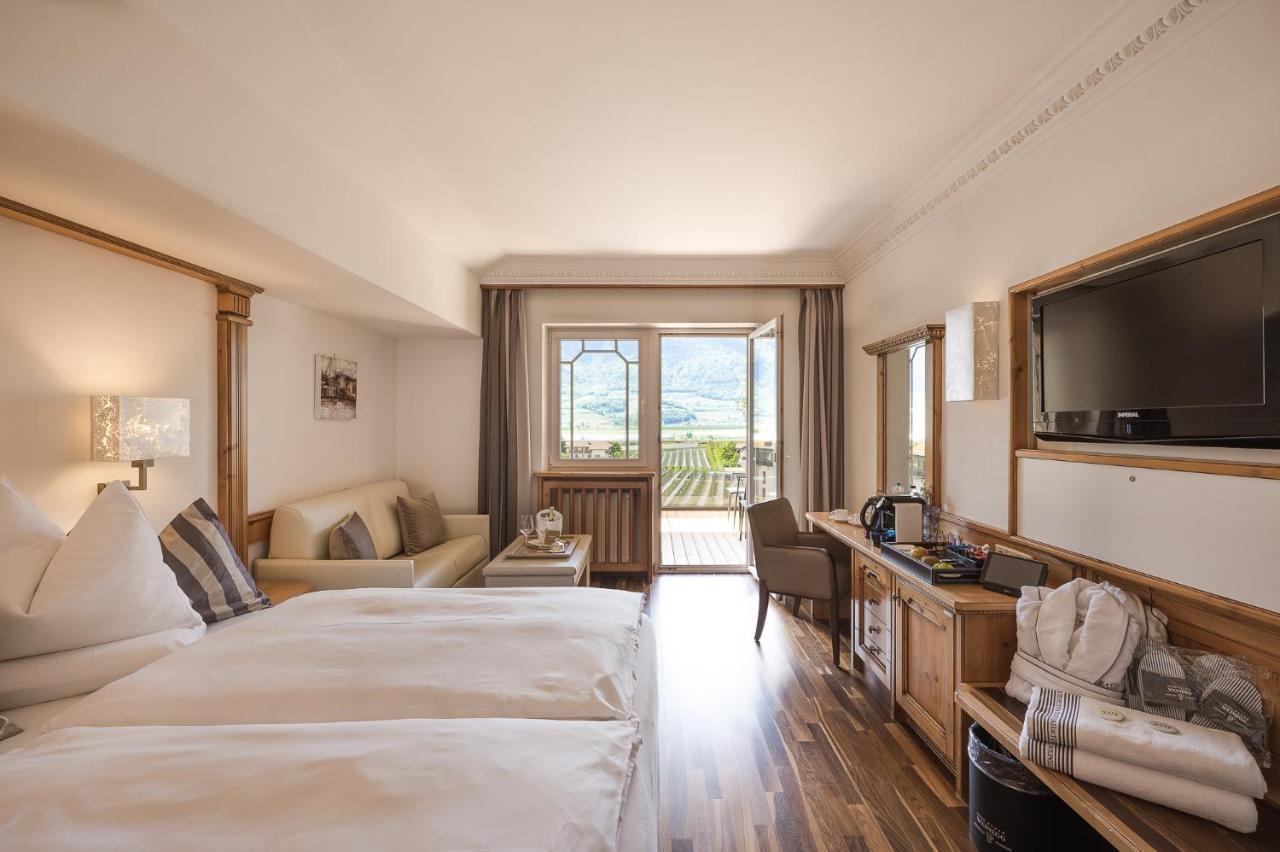 Hotel Weinegg Appiano Sulla Strada Del Vino Esterno foto