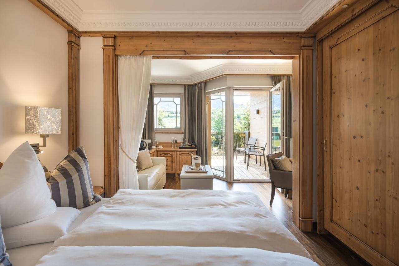 Hotel Weinegg Appiano Sulla Strada Del Vino Esterno foto