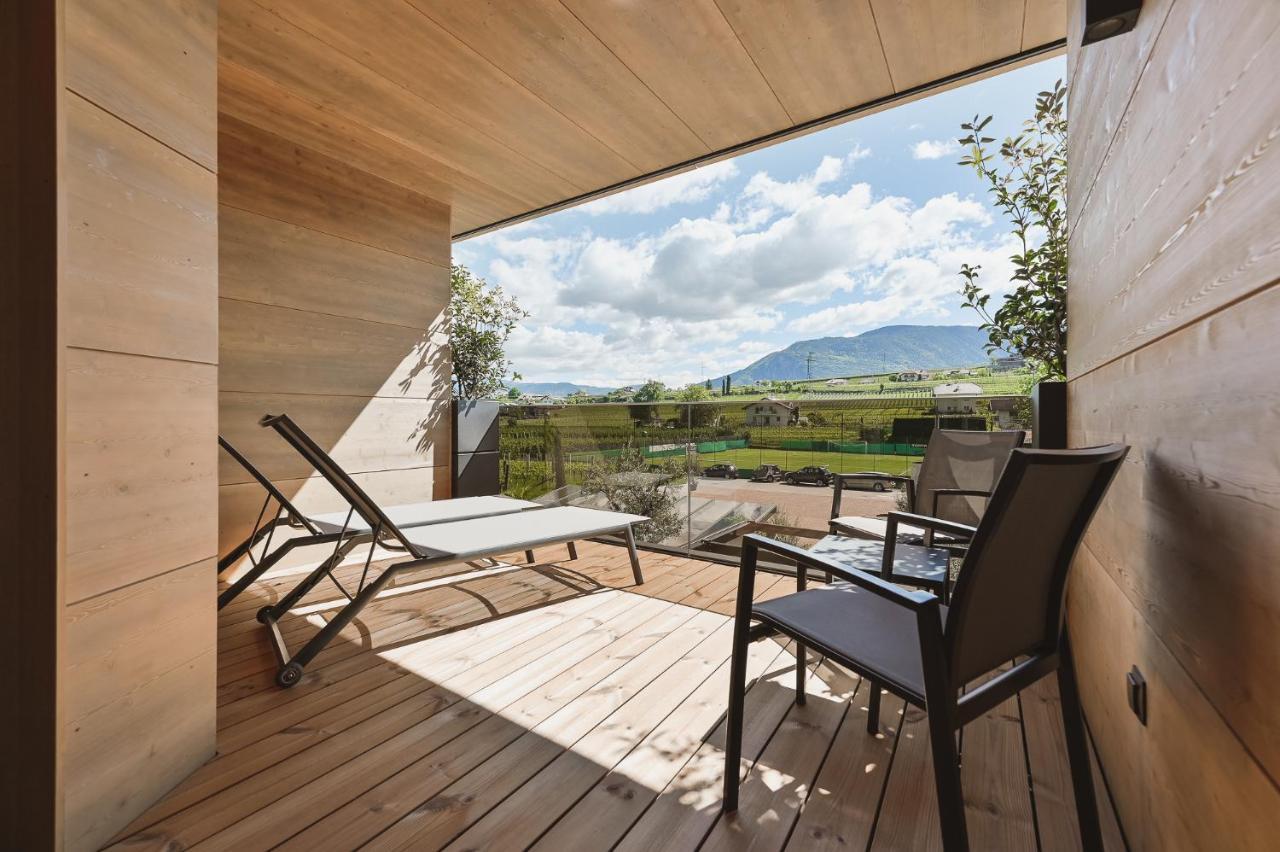 Hotel Weinegg Appiano Sulla Strada Del Vino Esterno foto