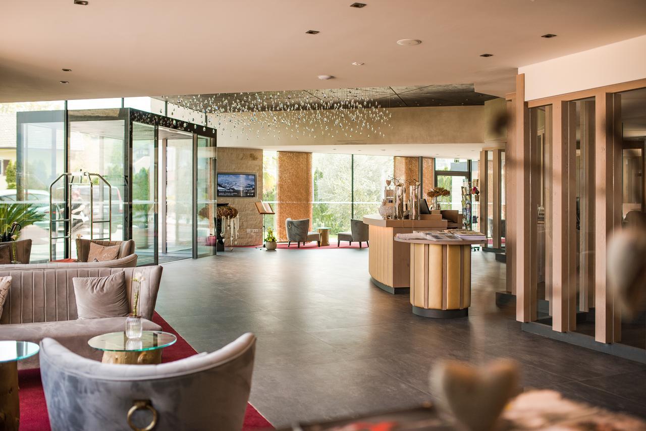 Hotel Weinegg Appiano Sulla Strada Del Vino Esterno foto