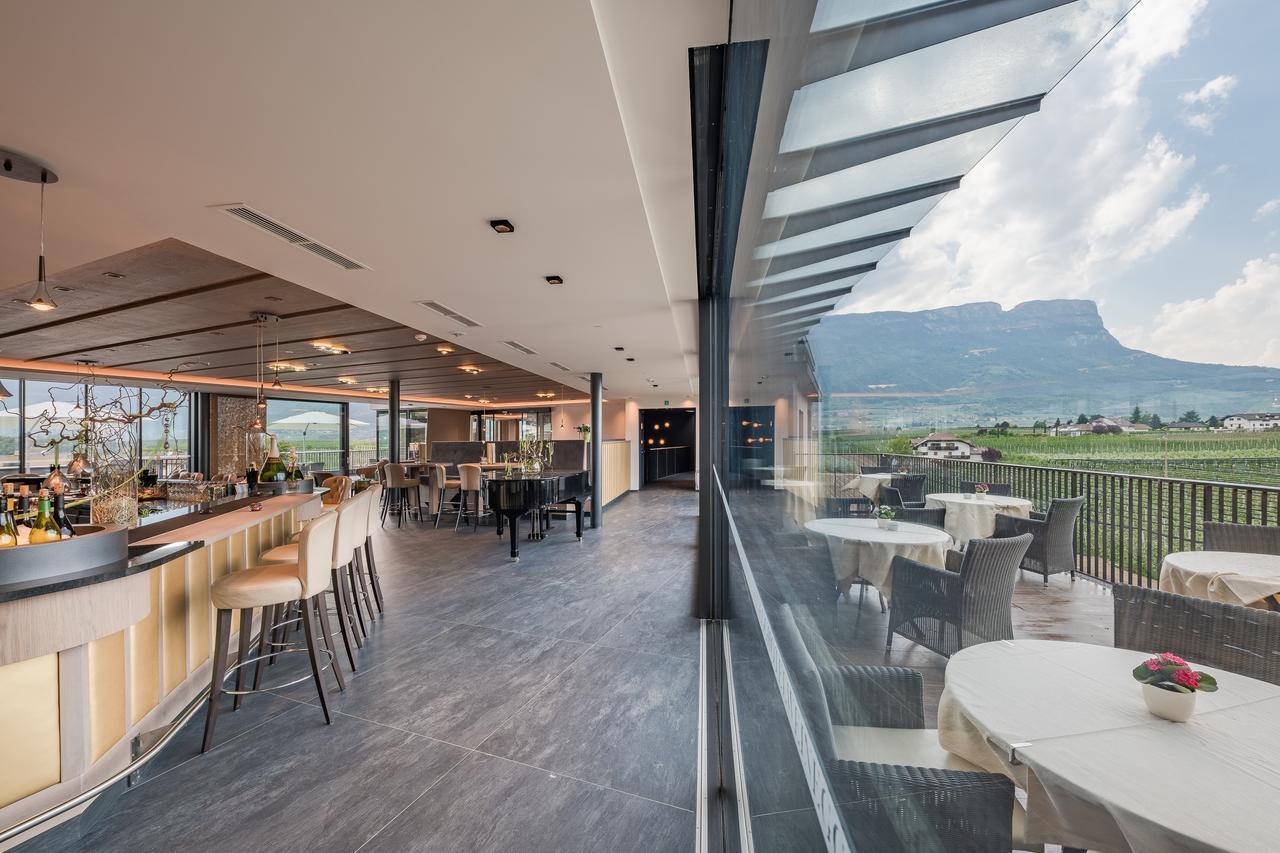 Hotel Weinegg Appiano Sulla Strada Del Vino Esterno foto