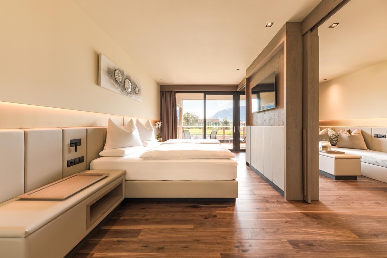 Hotel Weinegg Appiano Sulla Strada Del Vino Esterno foto
