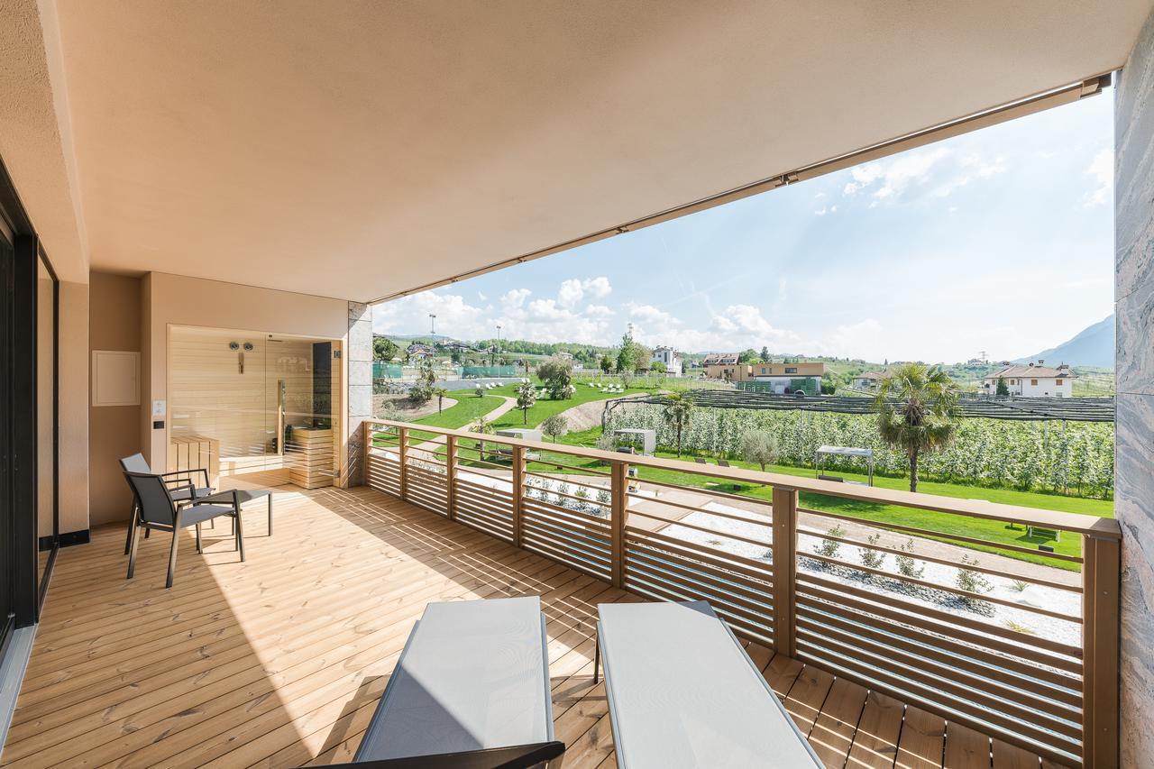 Hotel Weinegg Appiano Sulla Strada Del Vino Esterno foto