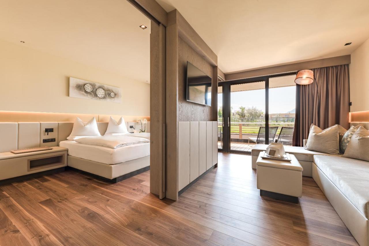 Hotel Weinegg Appiano Sulla Strada Del Vino Esterno foto